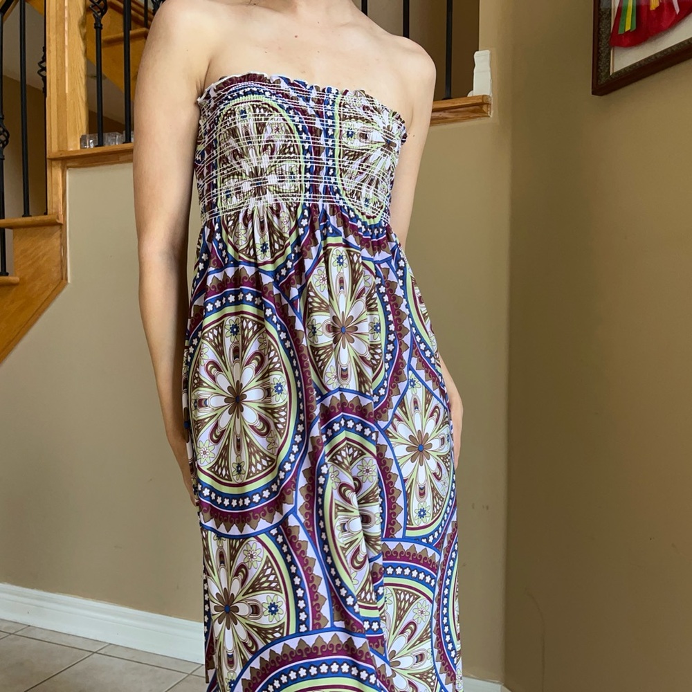 Fun strapless y2k dress